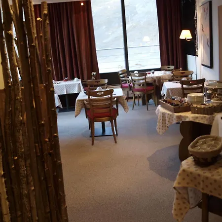 Le D'or Hotel